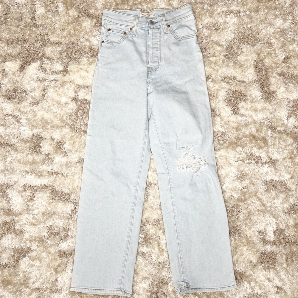 Levi’s Ribcage Straight Ankle Jeans 26